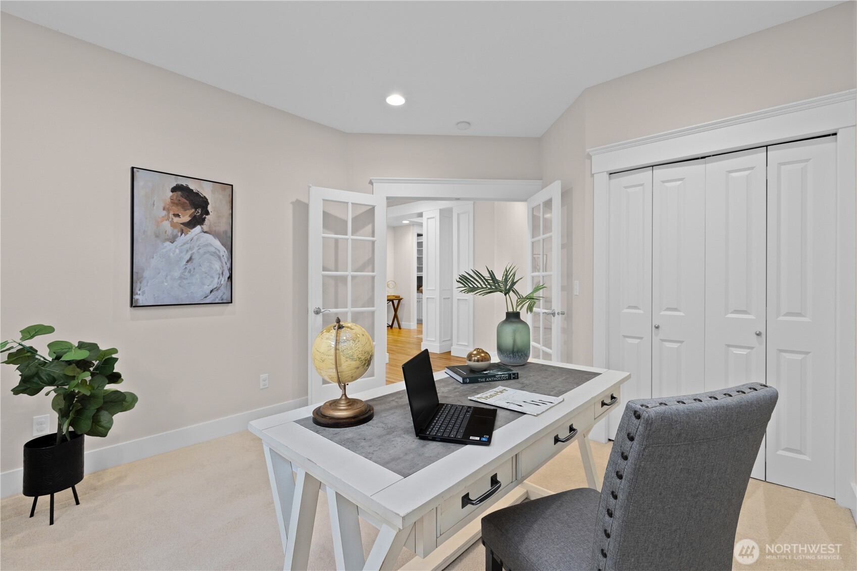 property viewer photo 3