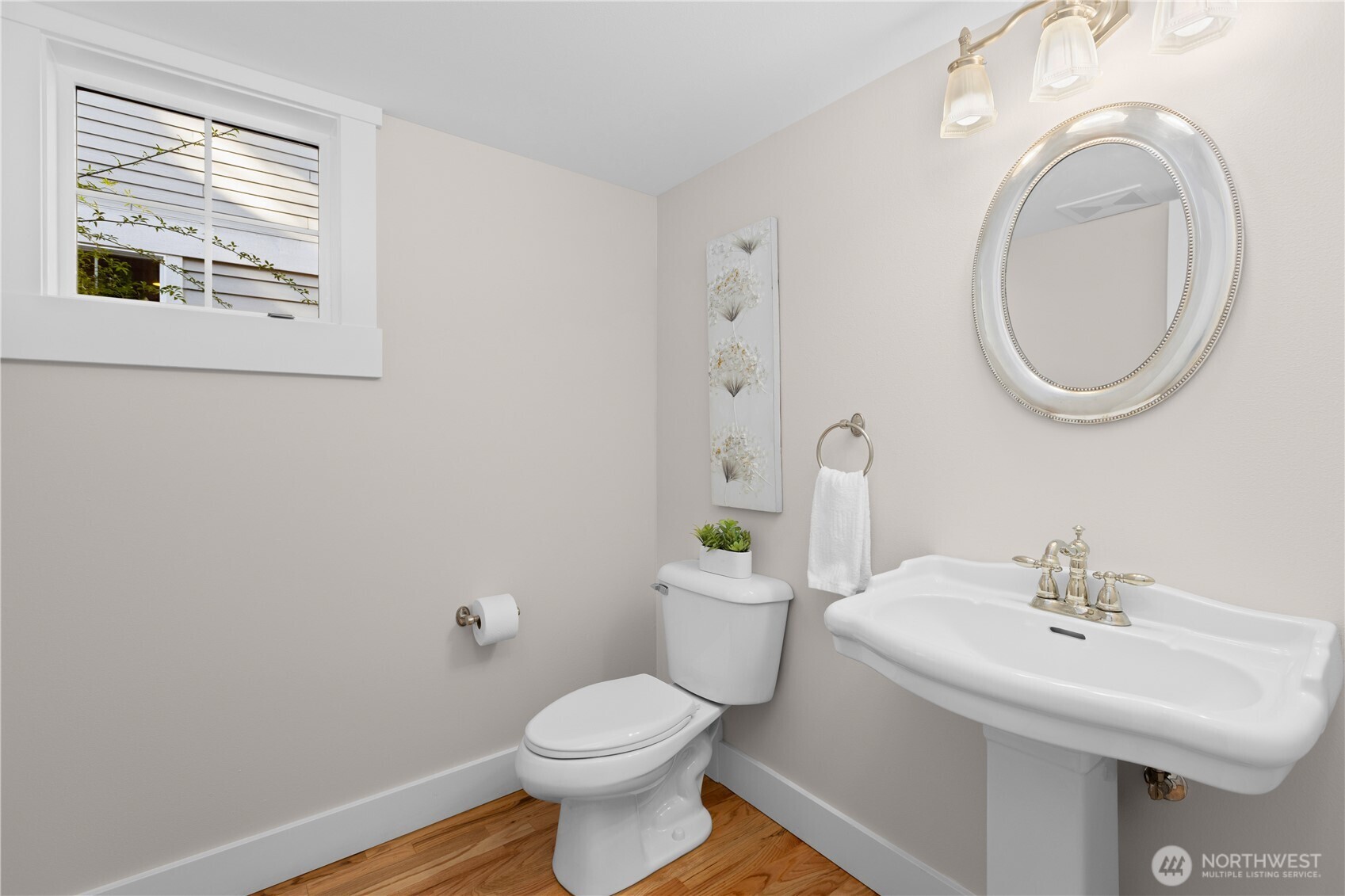property viewer photo 4