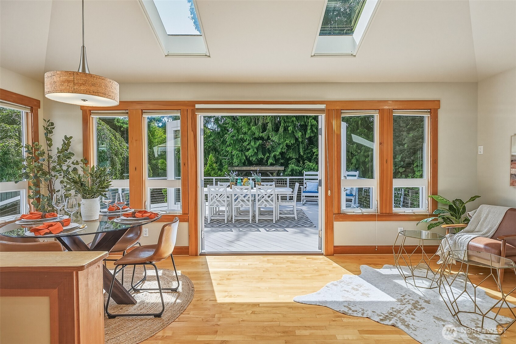 property viewer photo 11