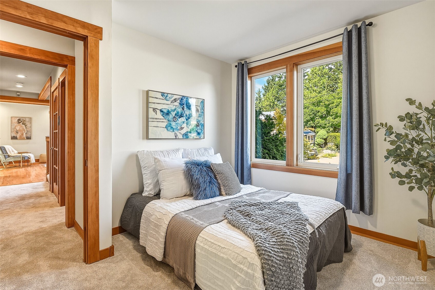 property viewer photo 14