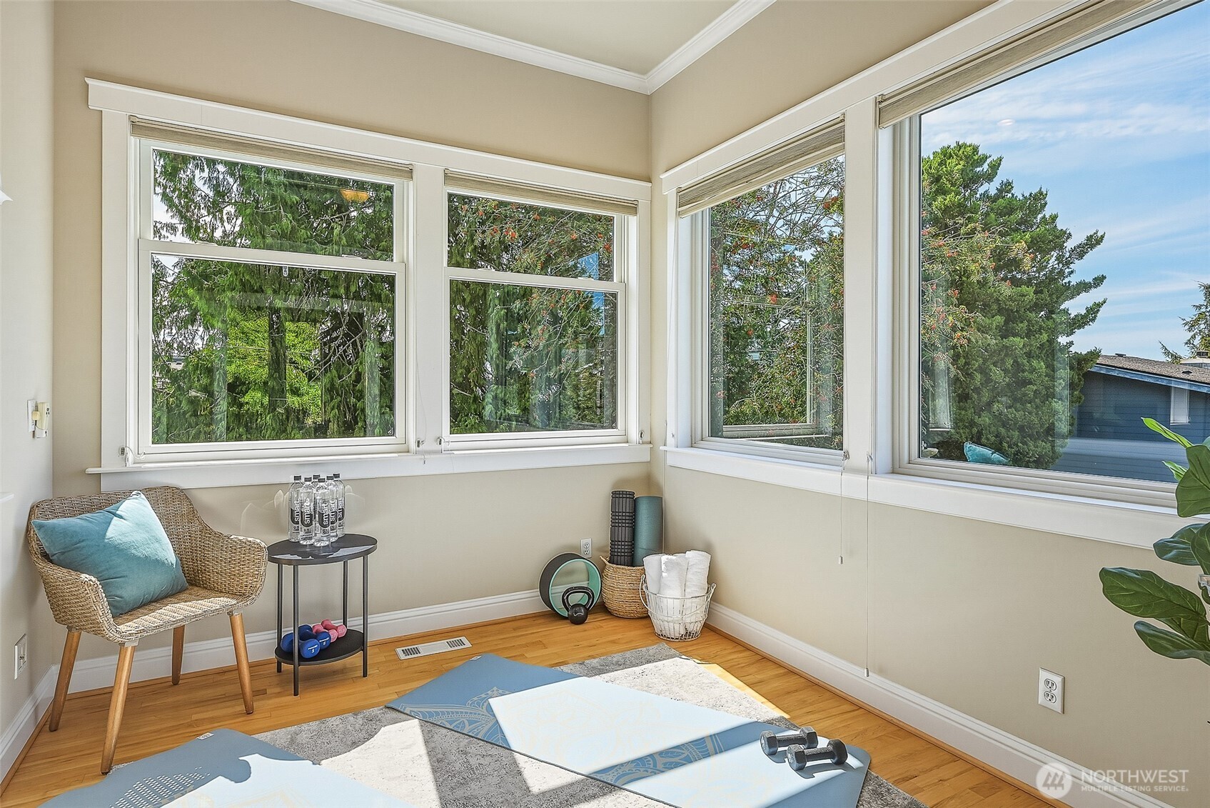 property viewer photo 25