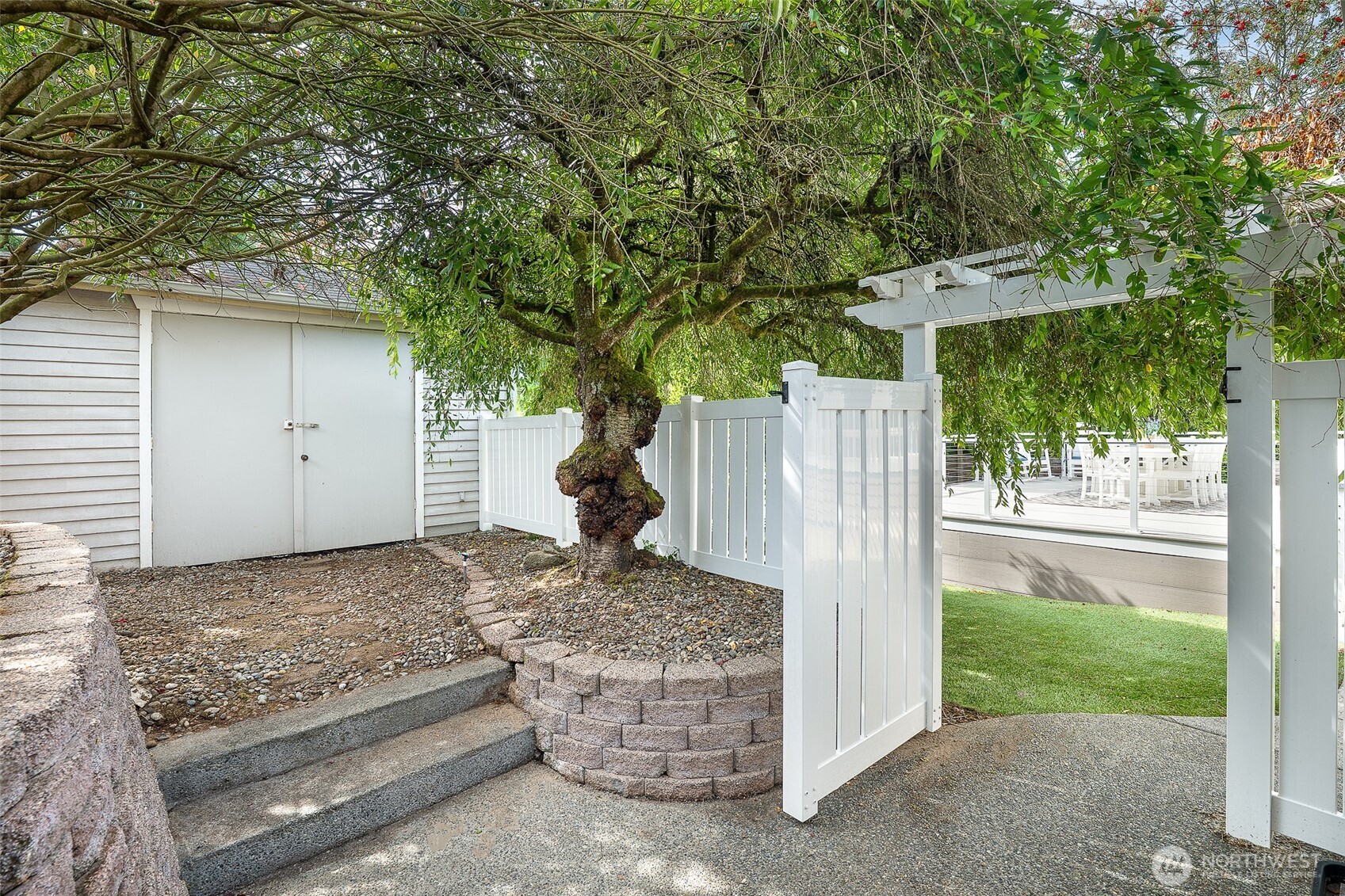 property viewer photo 37