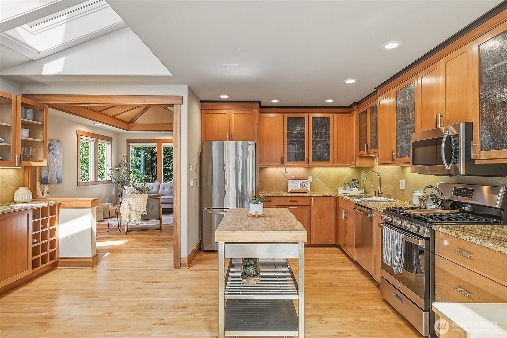 property viewer photo 5