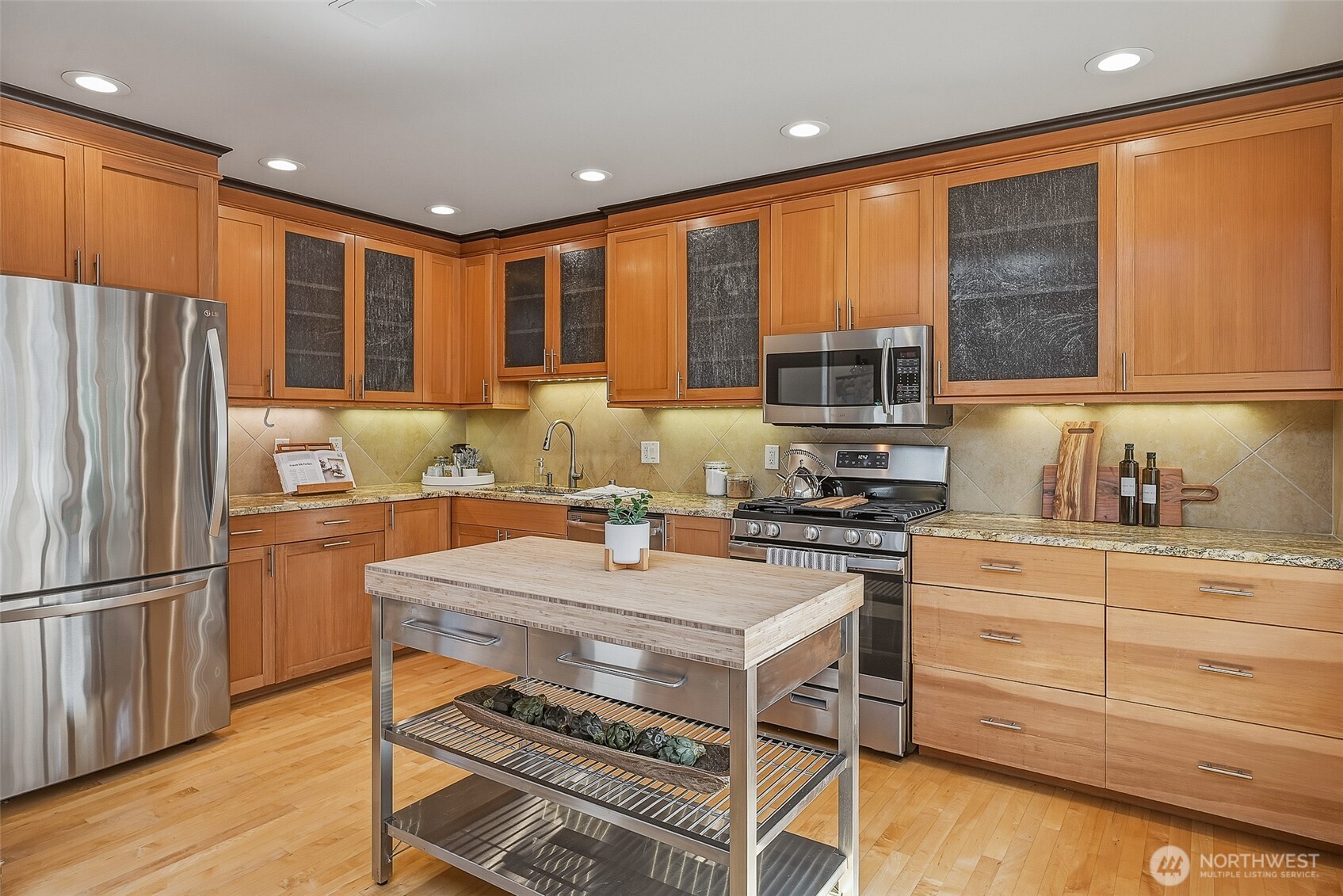 property viewer photo 8