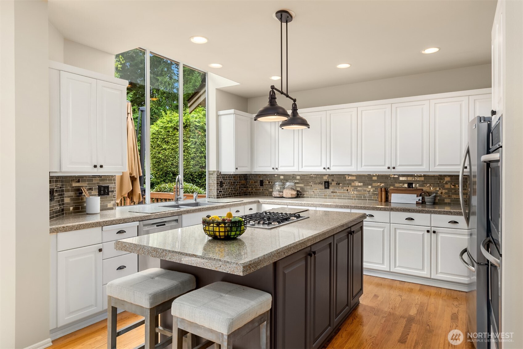 property viewer photo 10