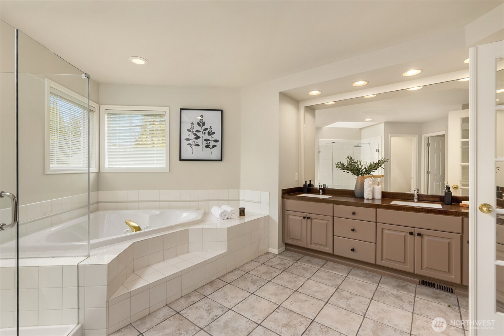 property viewer photo 21