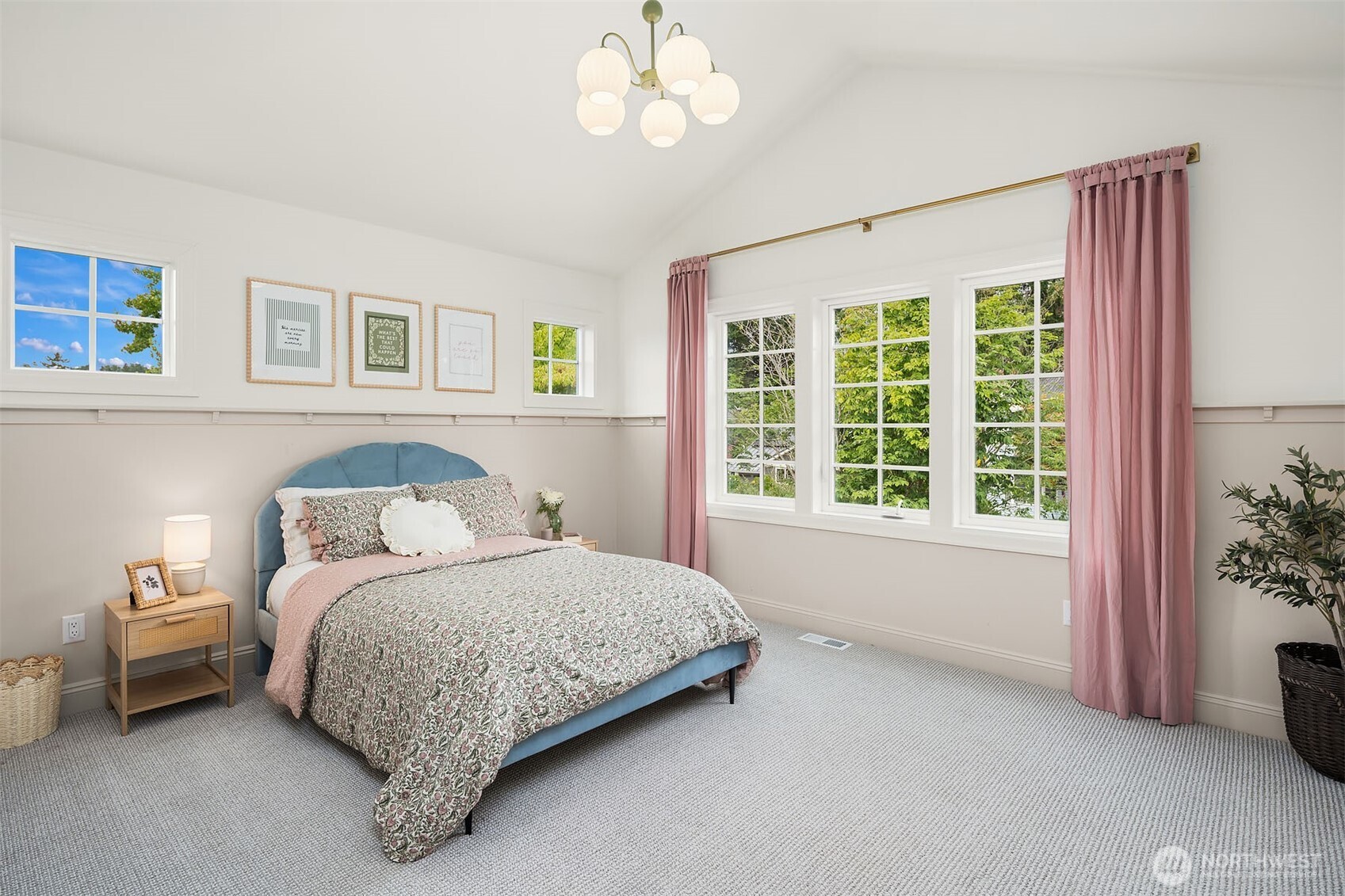 property viewer photo 24