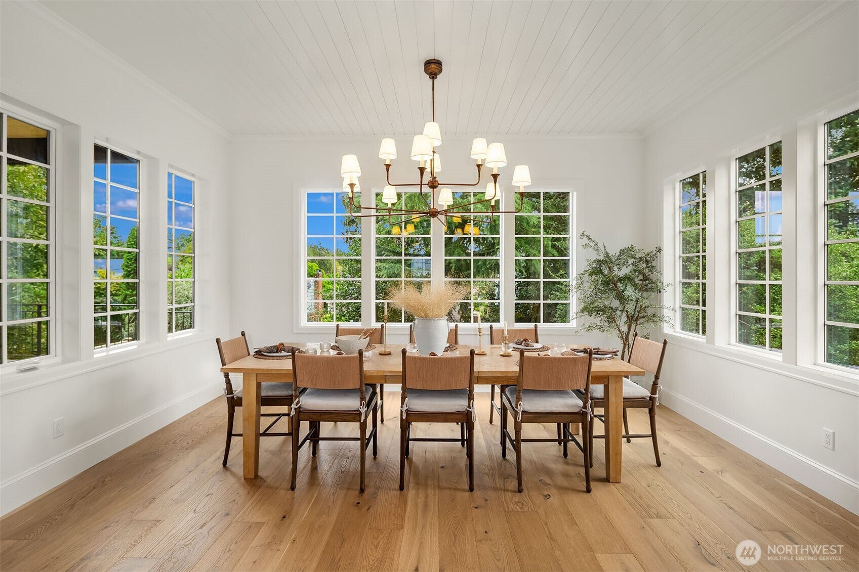property viewer photo 5