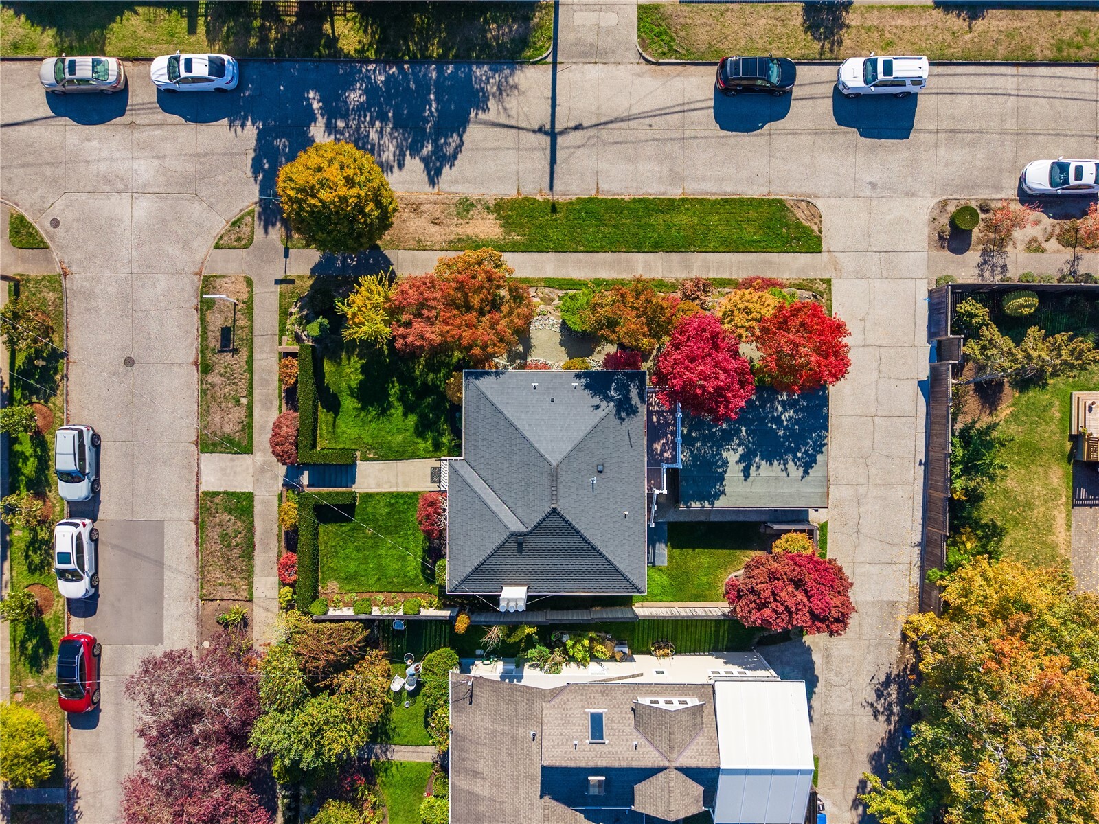 main property photo 28