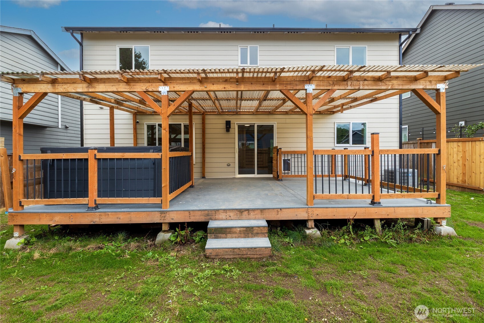 main property photo 37