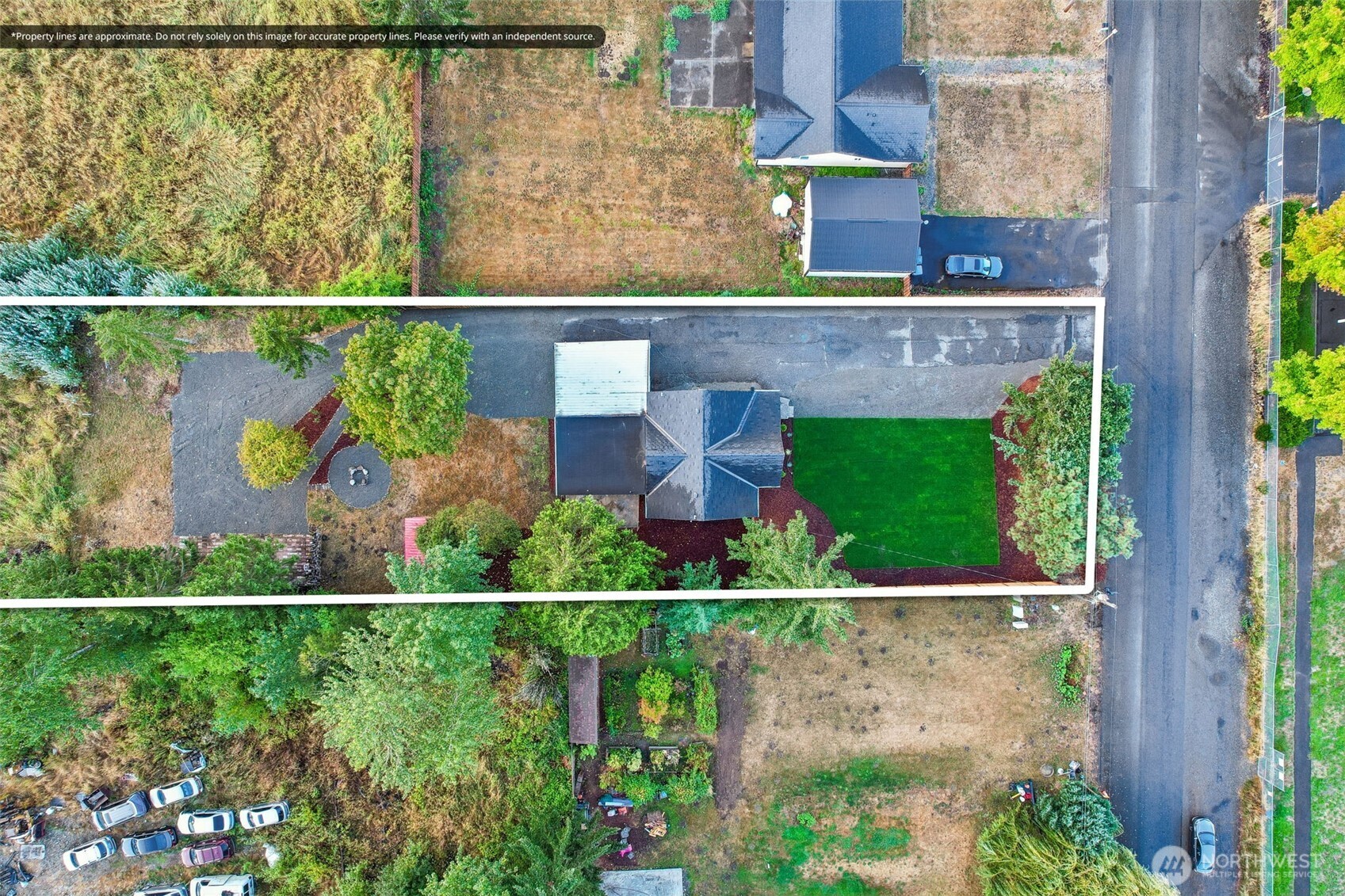 main property photo 38