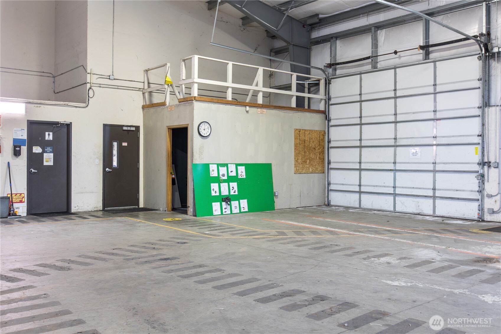 main property photo 19