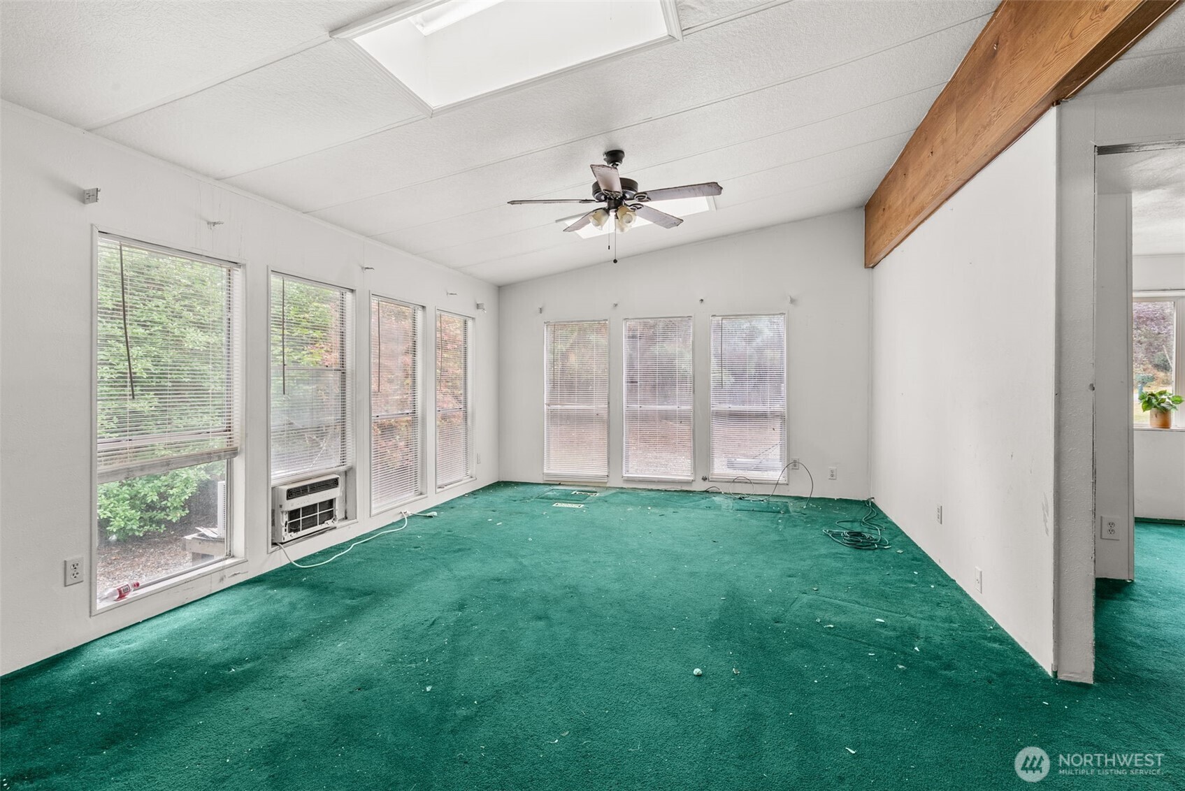 property viewer photo 12