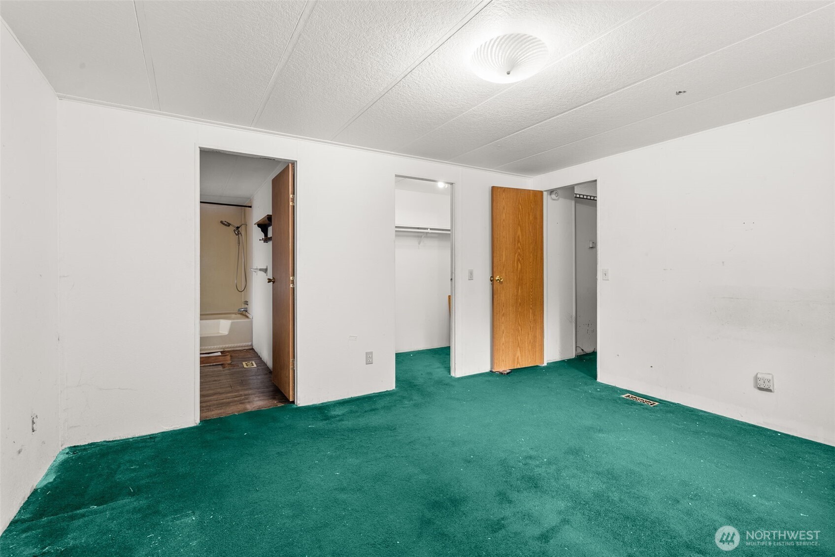 property viewer photo 16