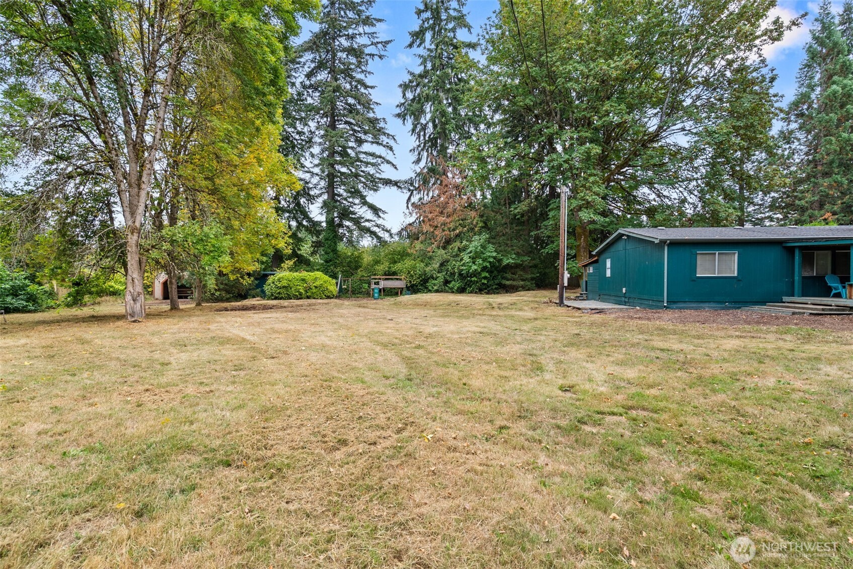 property viewer photo 24