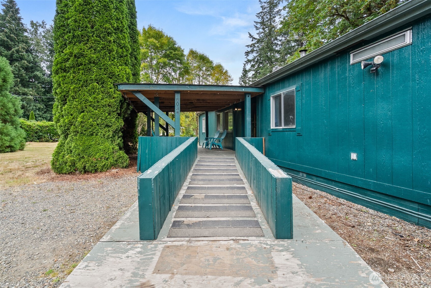 property viewer photo 3