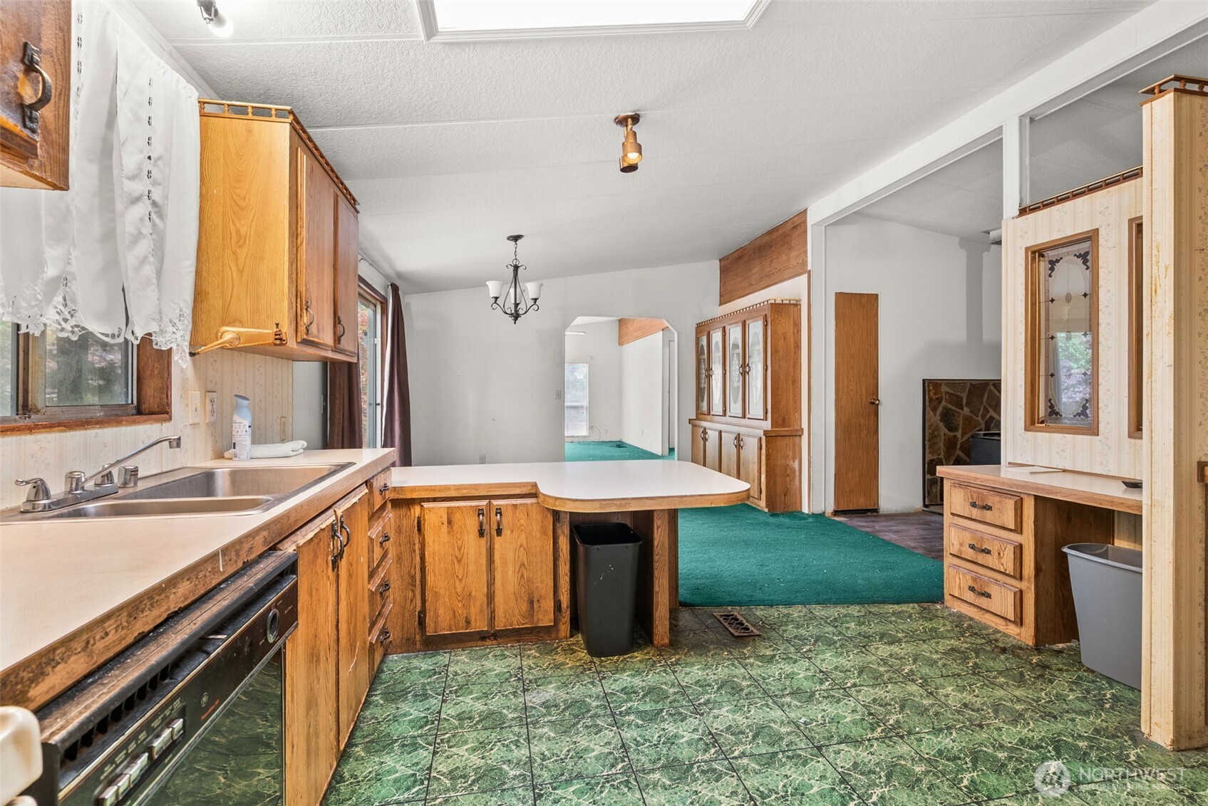property viewer photo 7