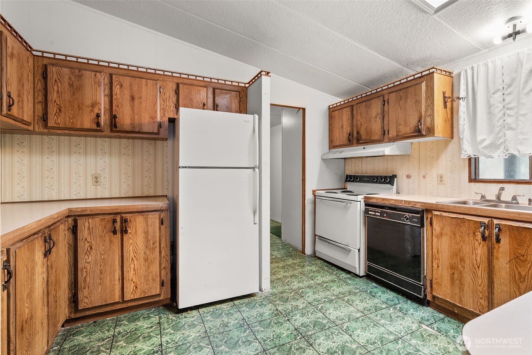 property viewer photo 9