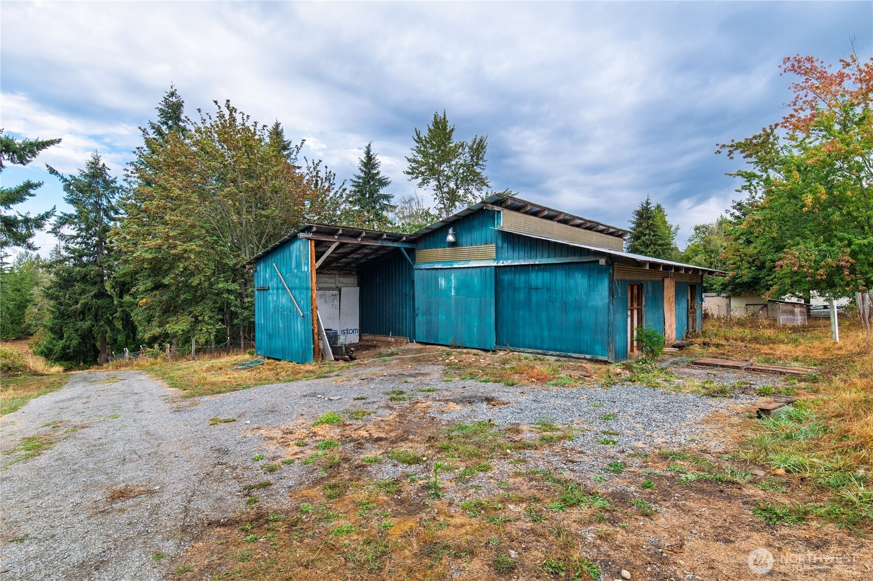main property photo 26