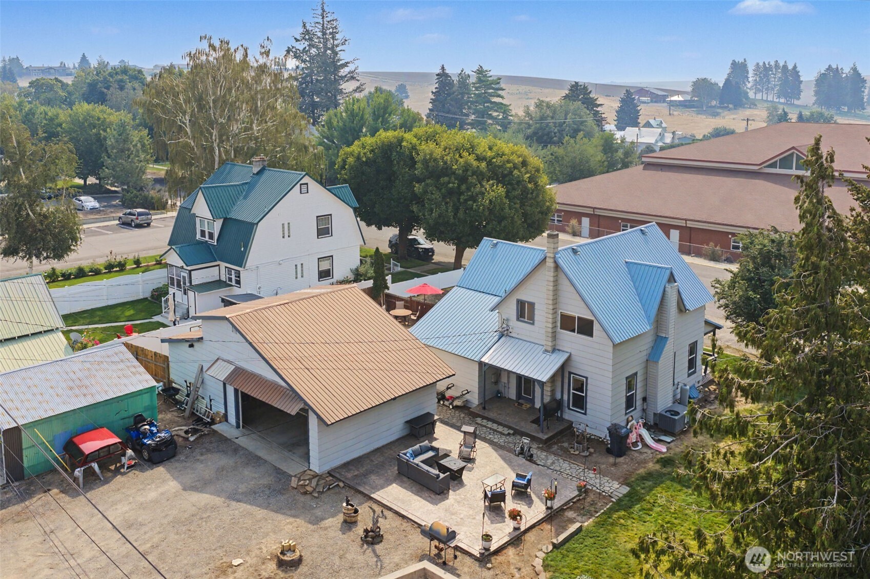 main property photo 19