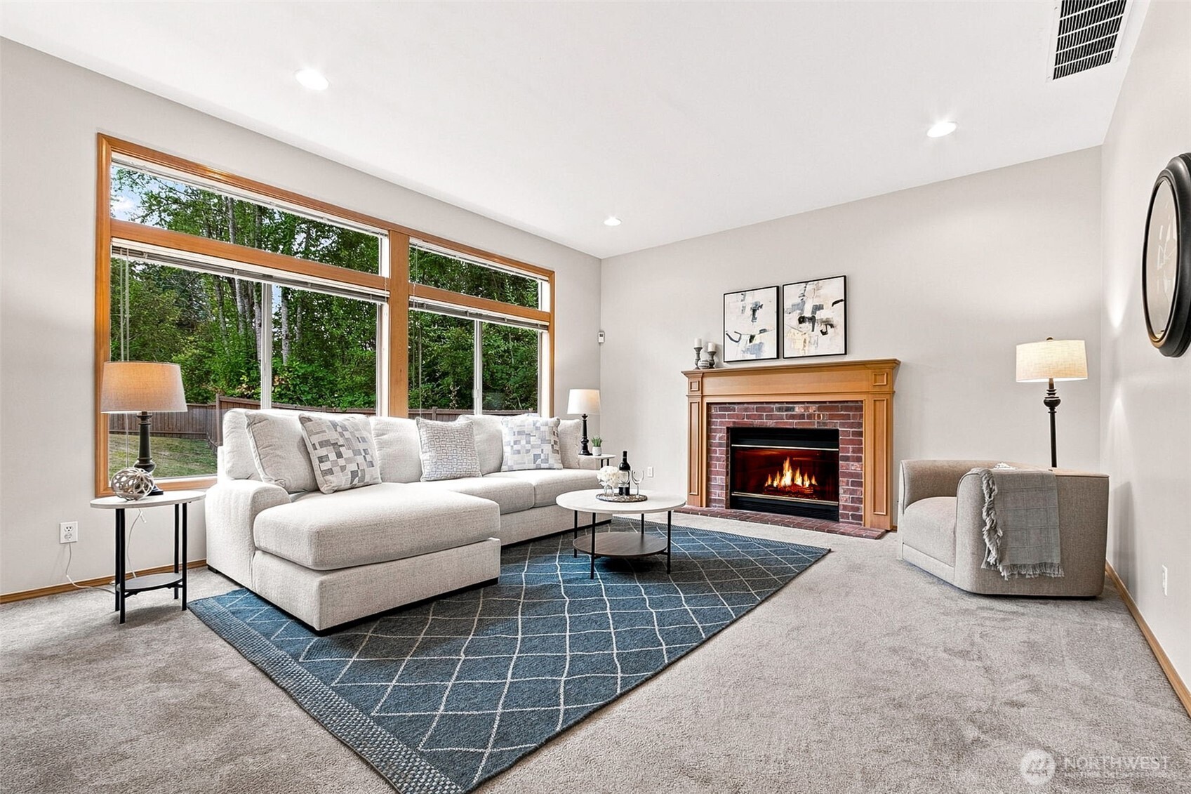 property viewer photo 12