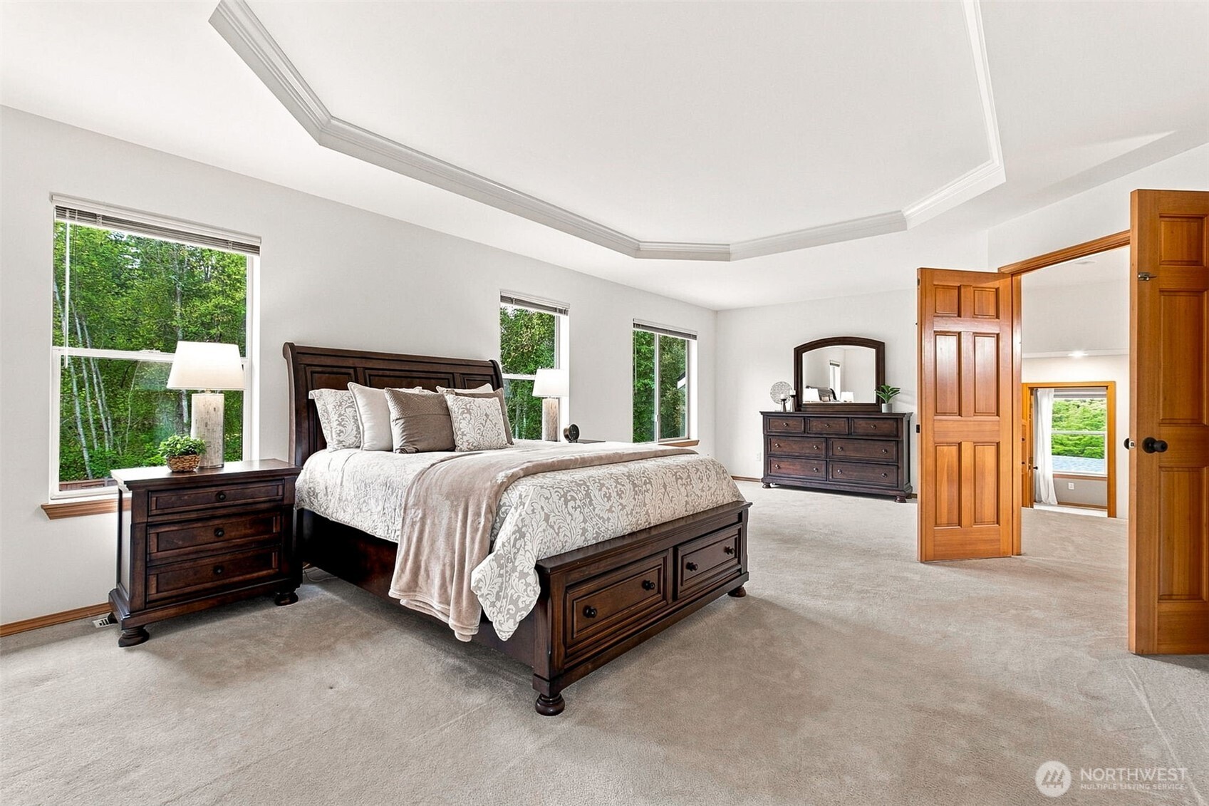 property viewer photo 18