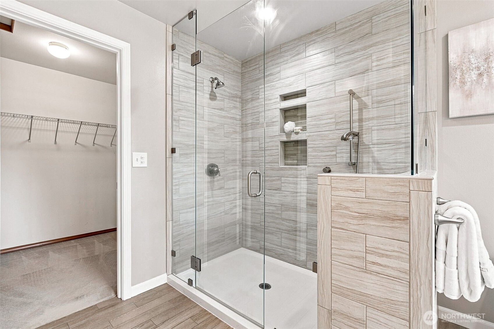 property viewer photo 20