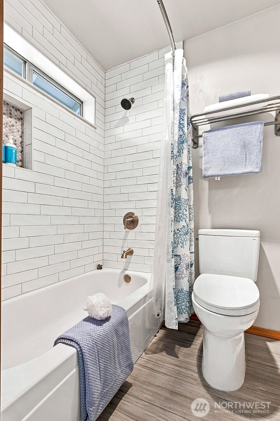 property viewer photo 25
