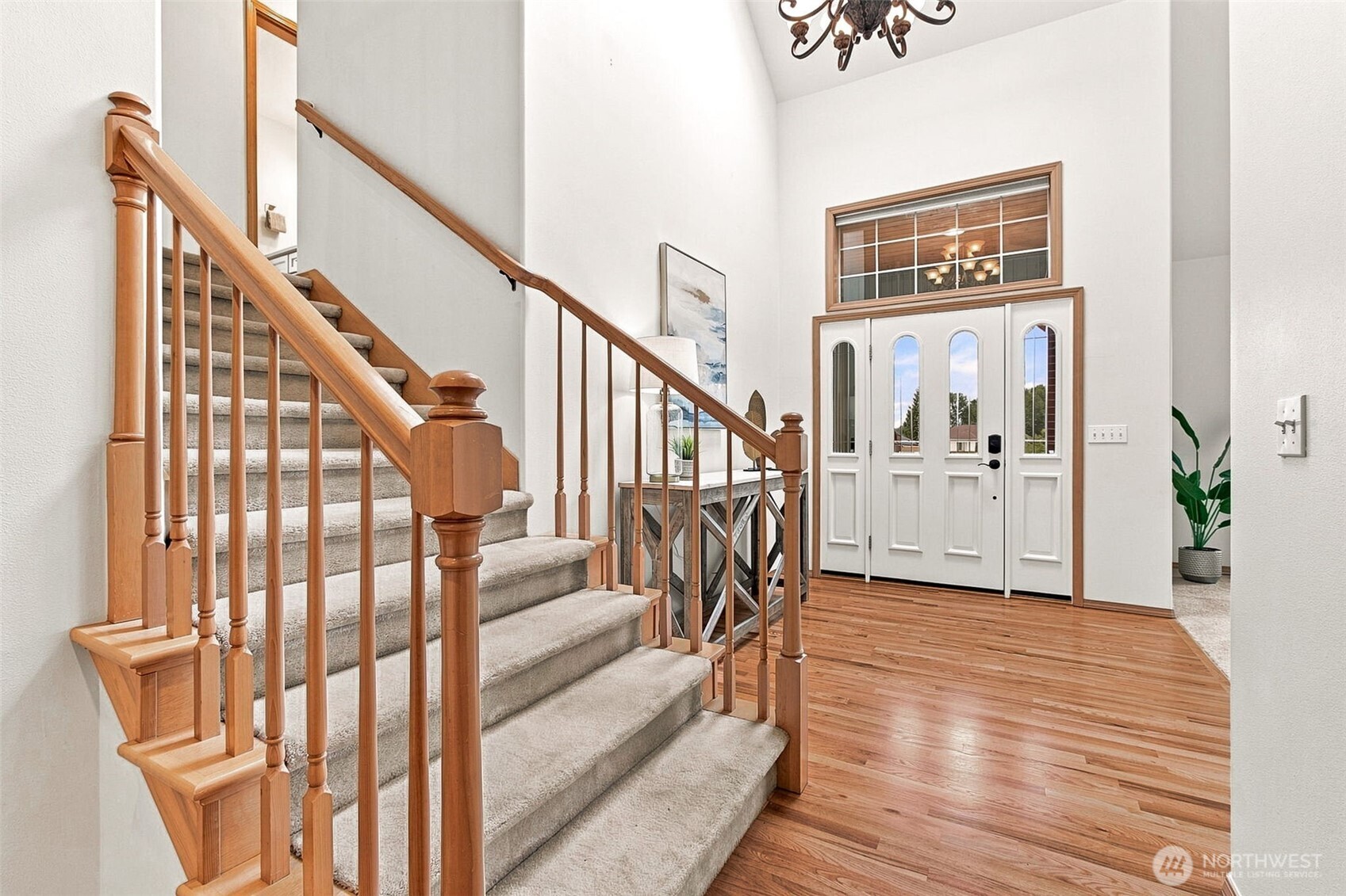 property viewer photo 3