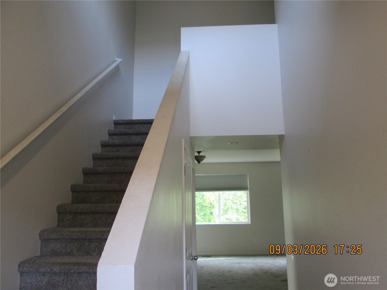 property viewer photo 2