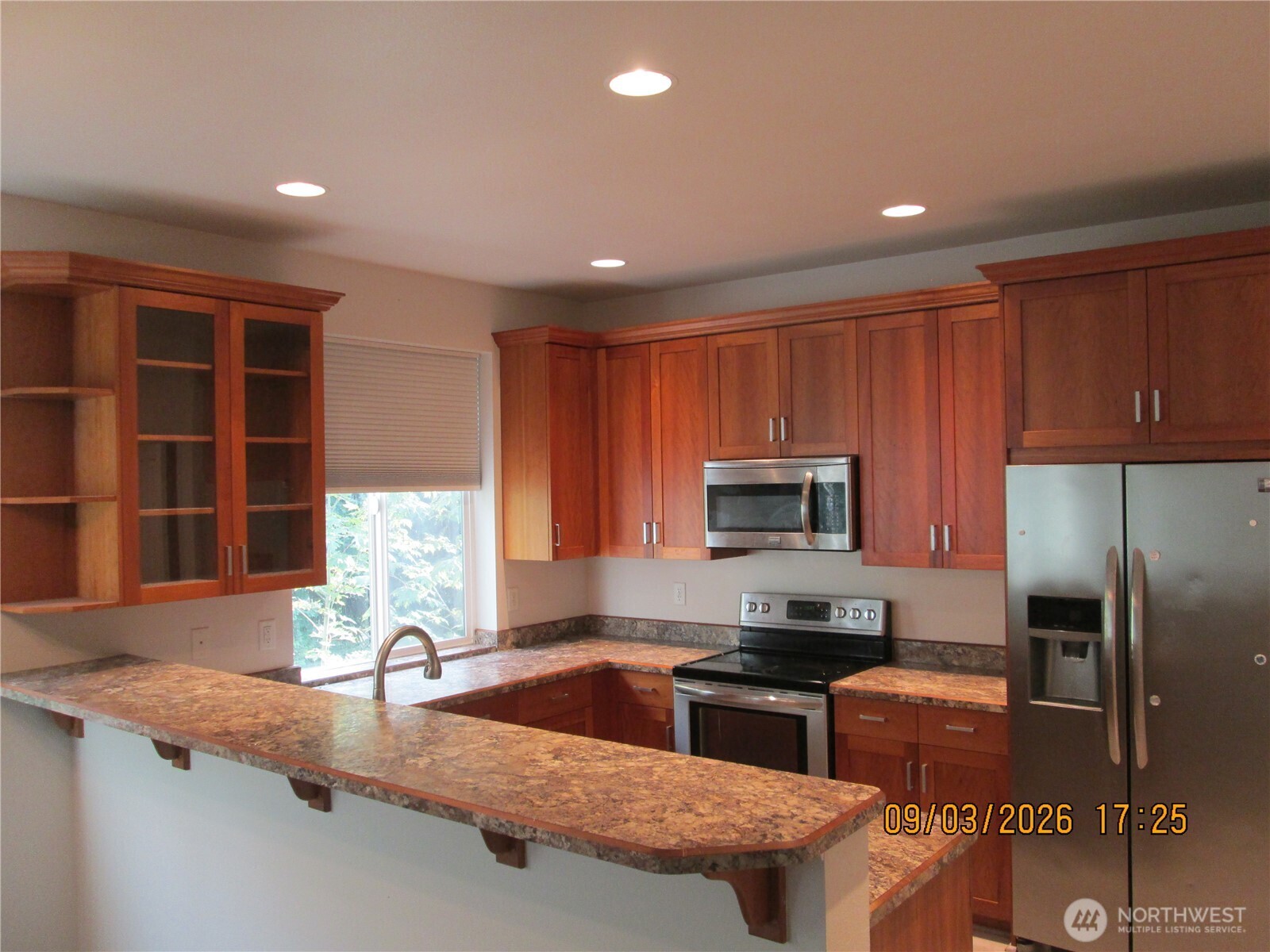 property viewer photo 4