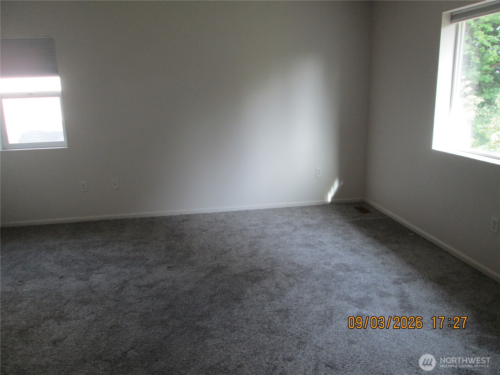 property viewer photo 8