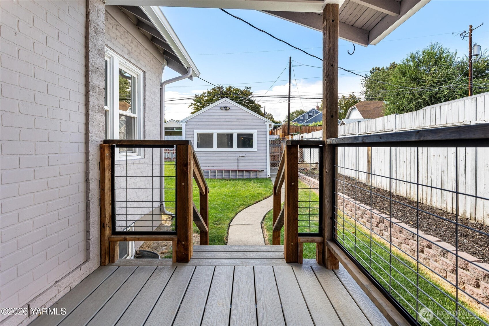 main property photo 25