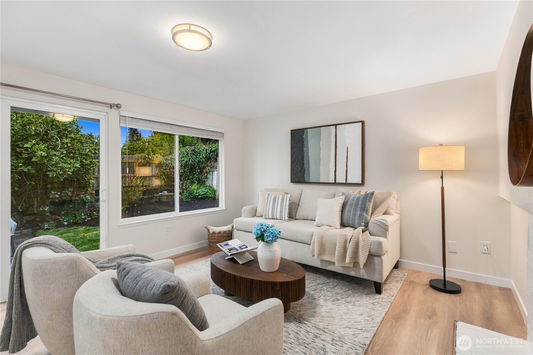property viewer photo 13