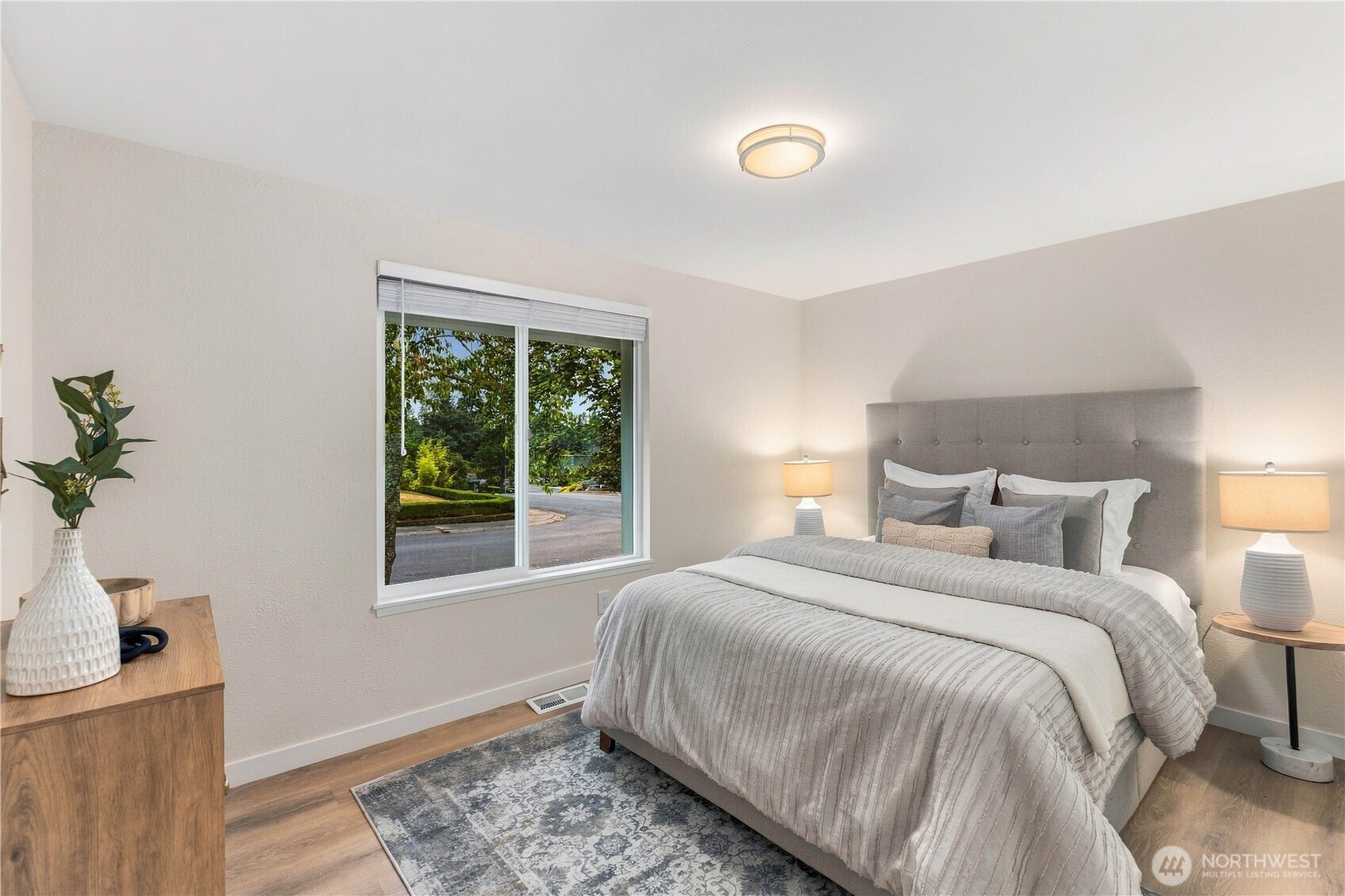 property viewer photo 23