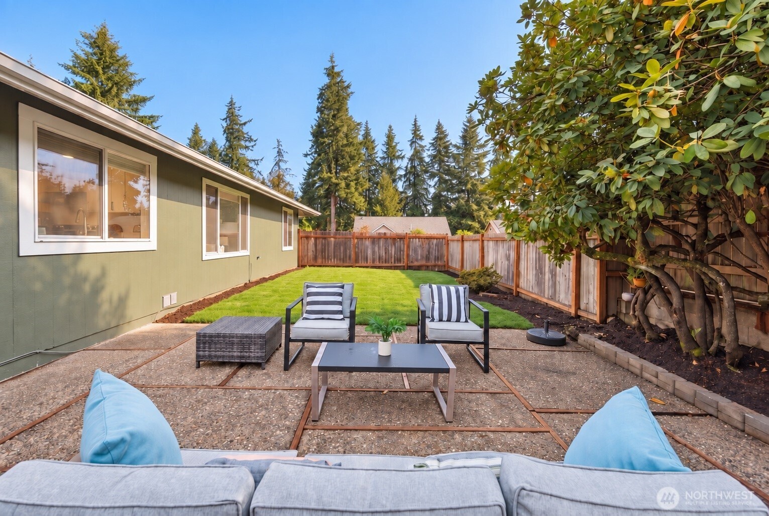 property viewer photo 27