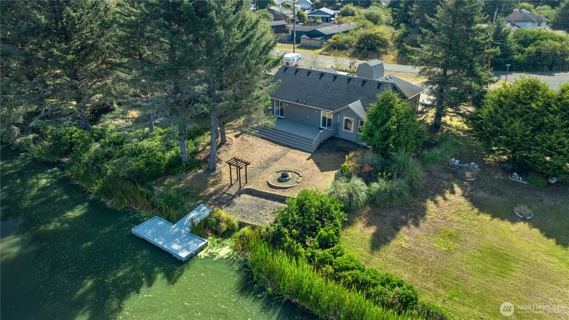 main property photo 32