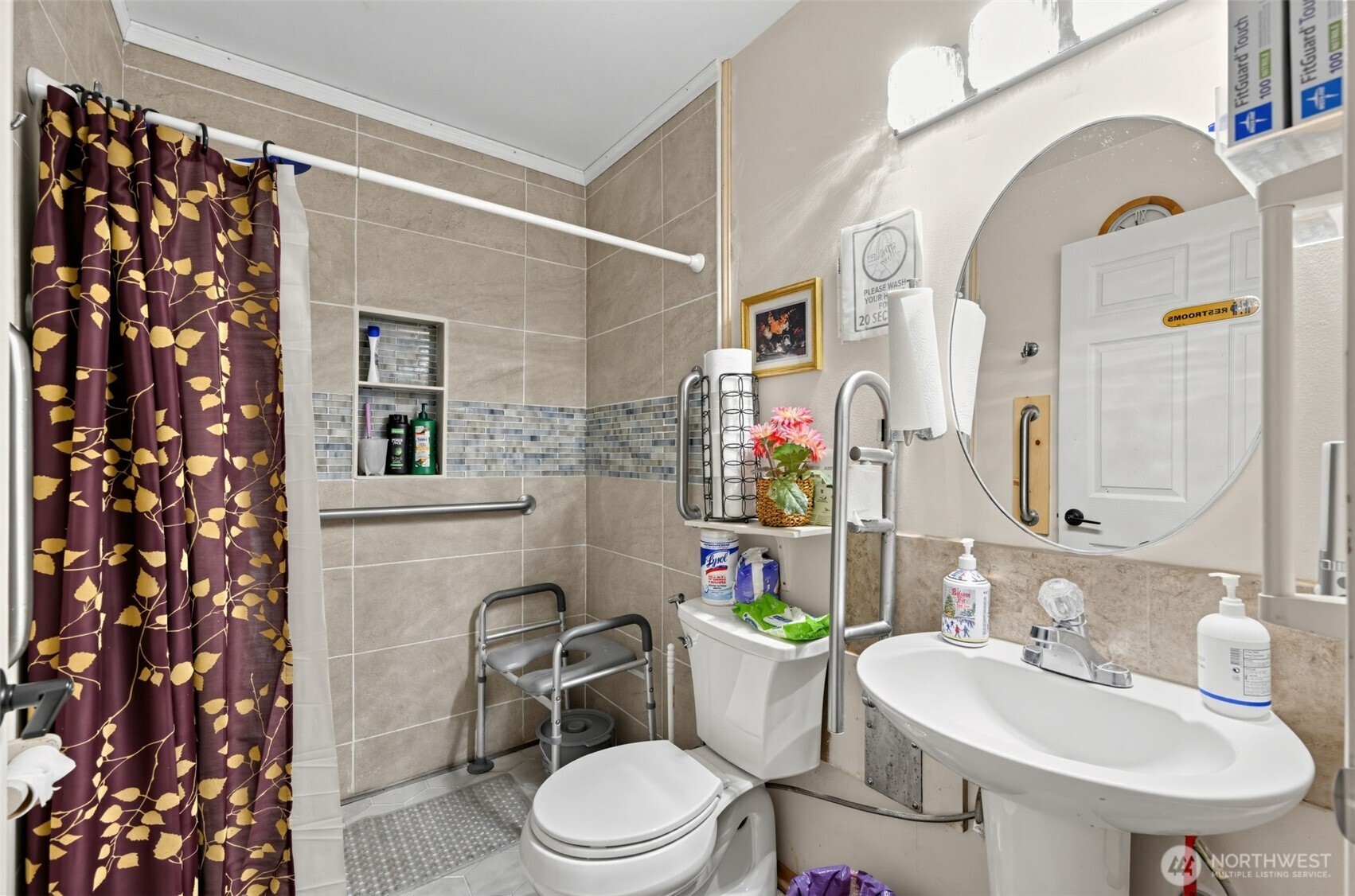 main property photo 7
