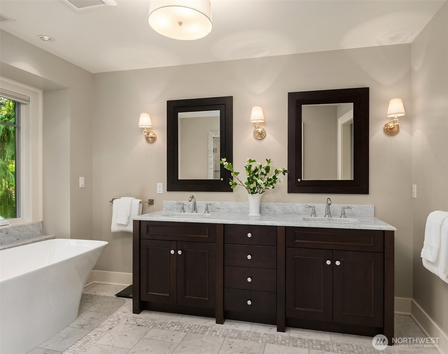 property viewer photo 18