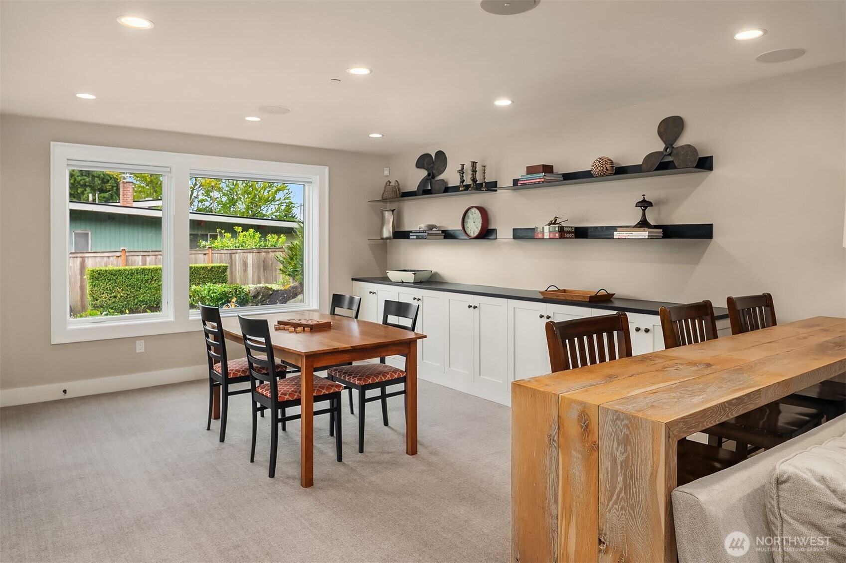 property viewer photo 25