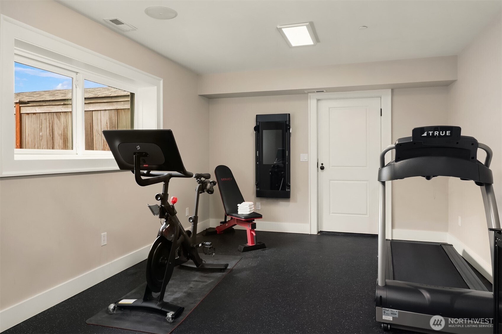 property viewer photo 28