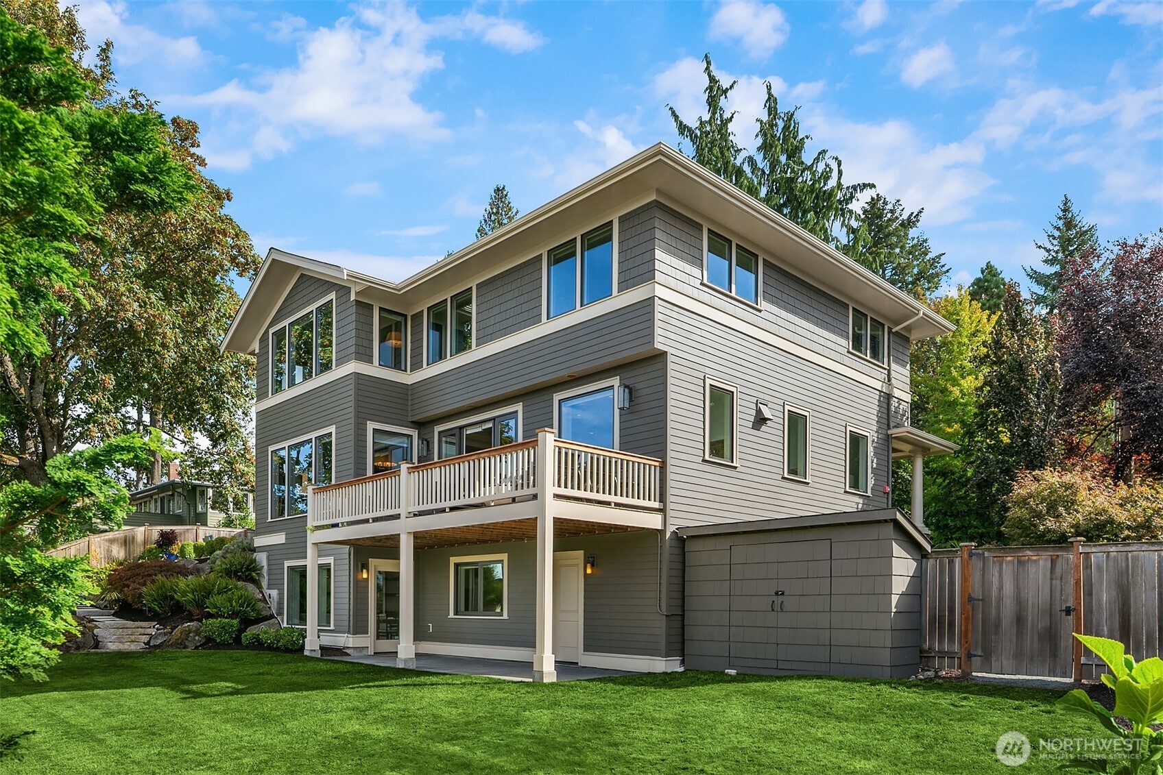 property viewer photo 32