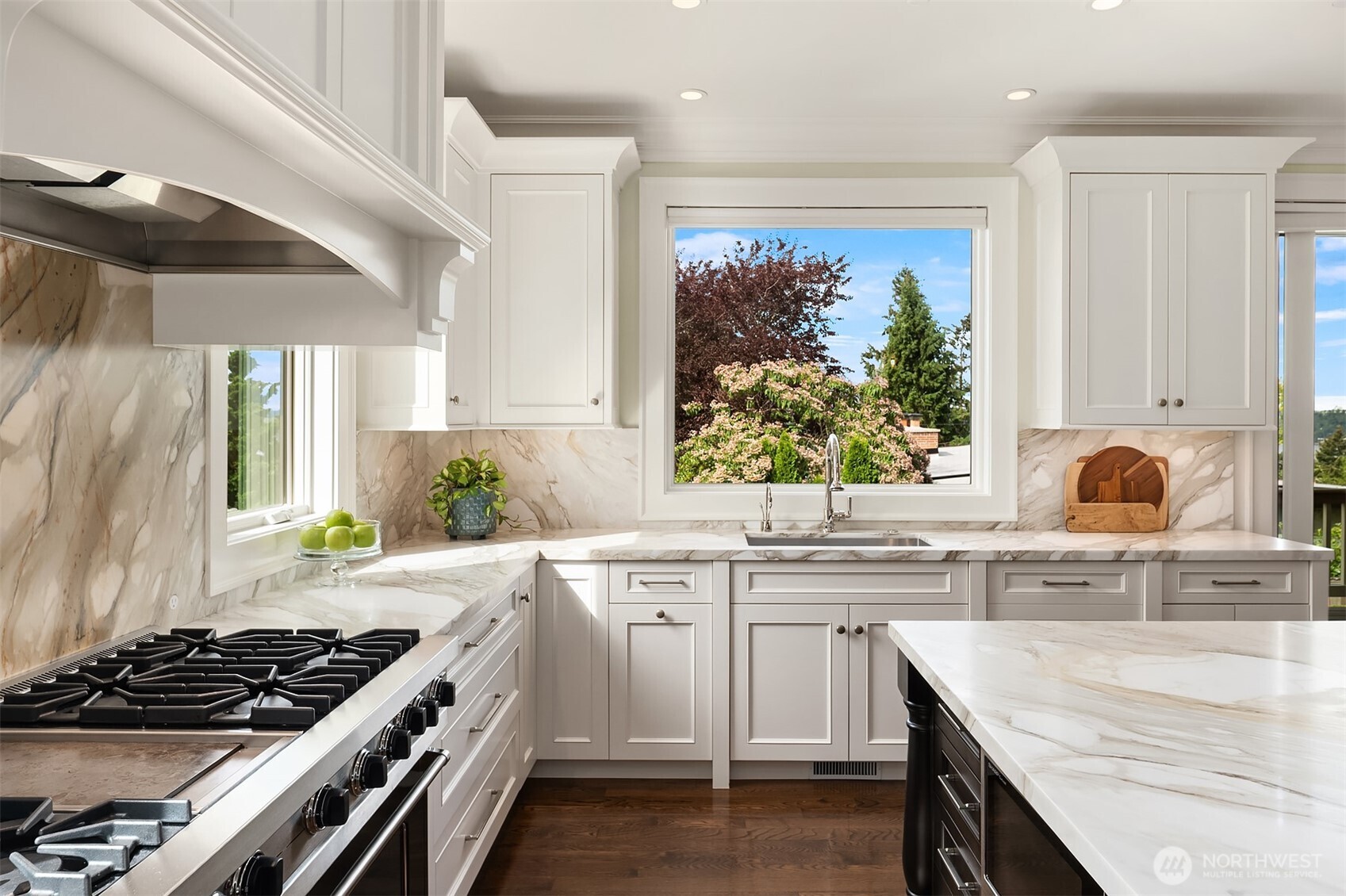 property viewer photo 5