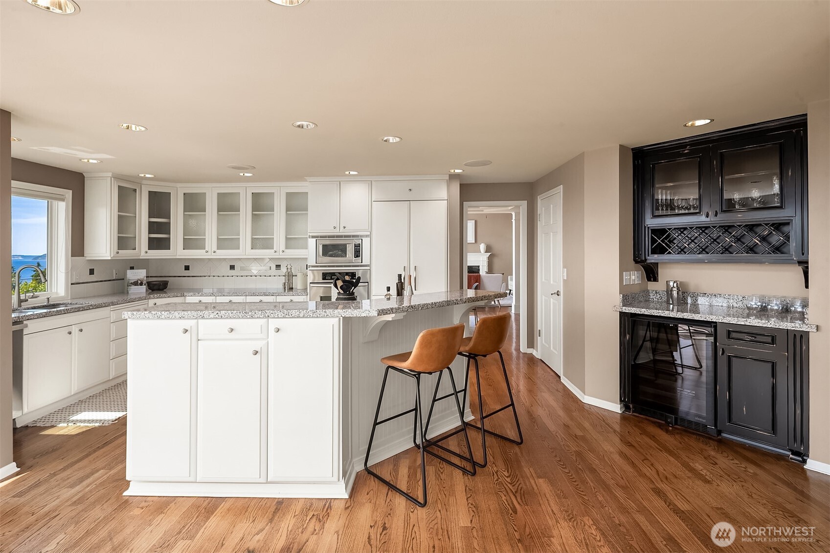property viewer photo 15