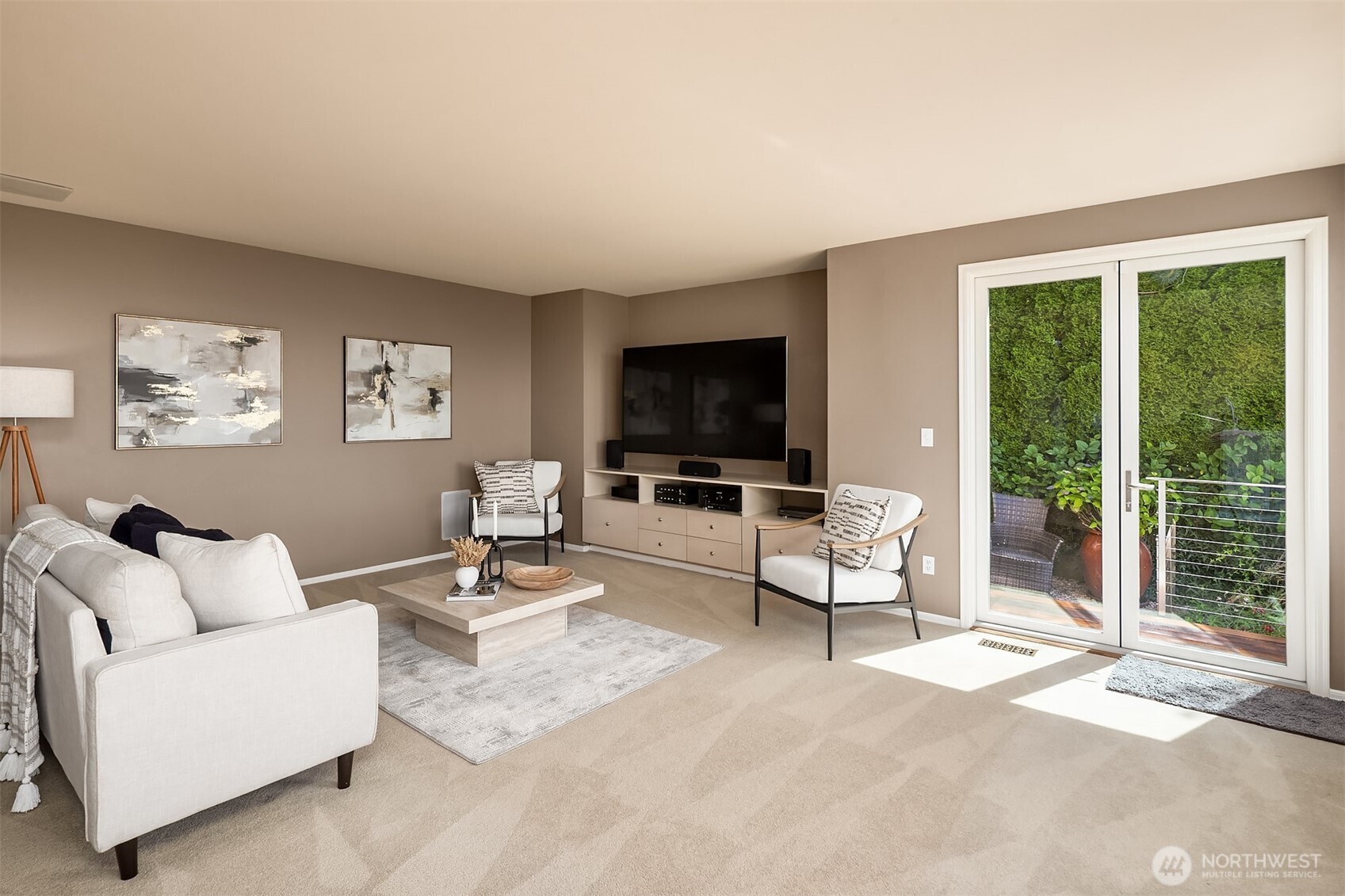 property viewer photo 16