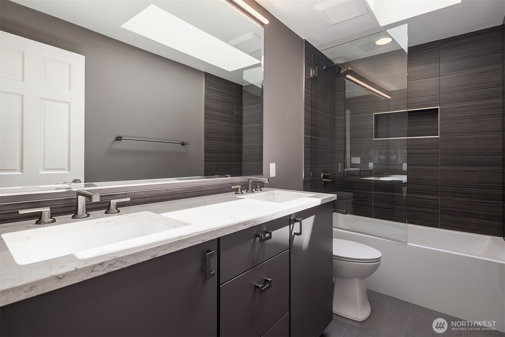 property viewer photo 27