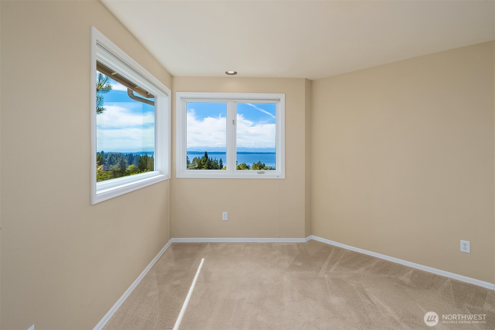 property viewer photo 28