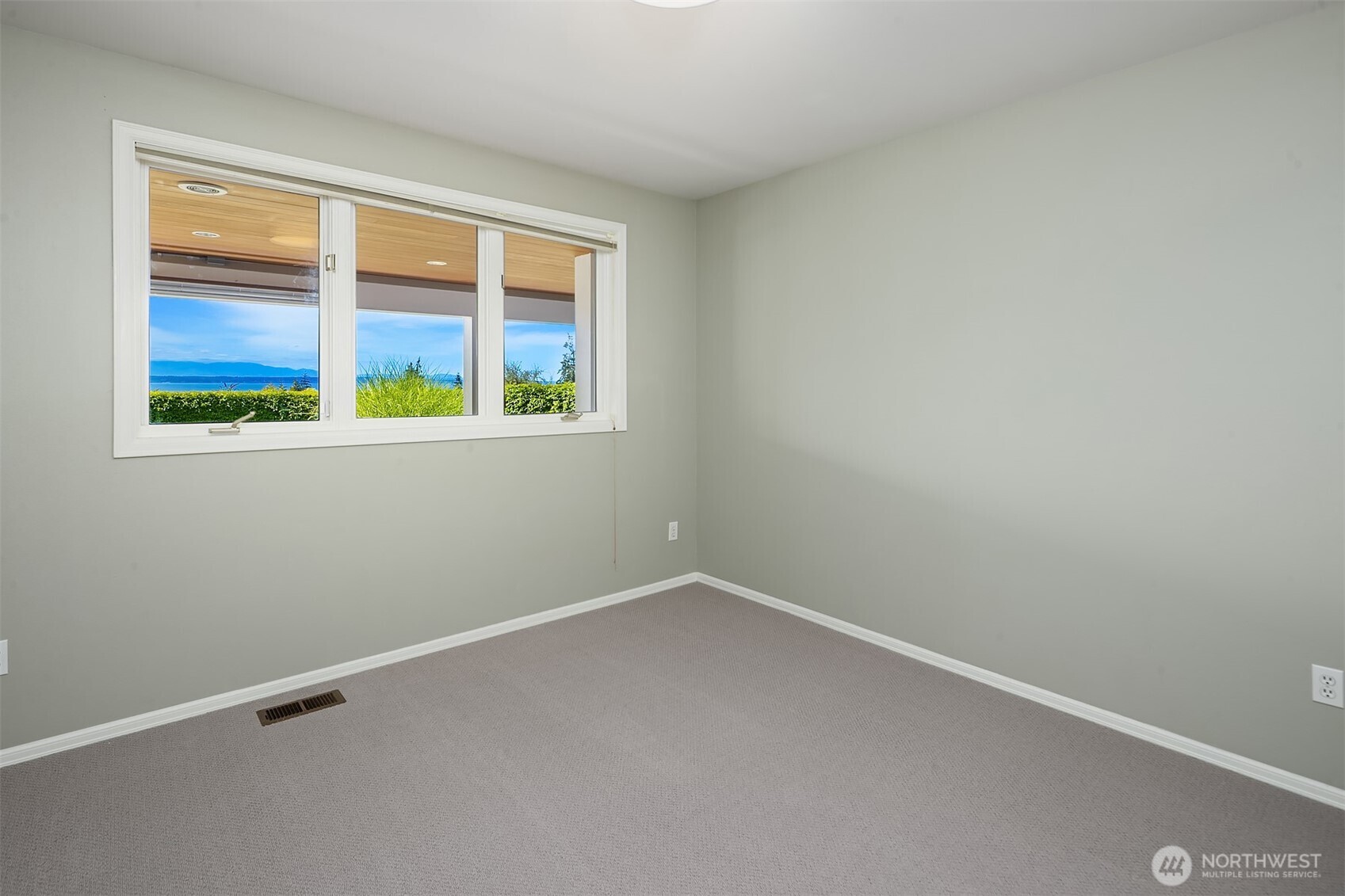 property viewer photo 34