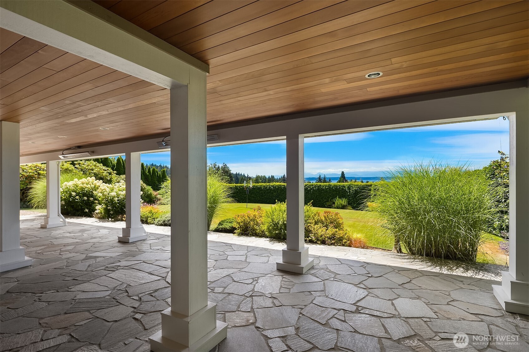 property viewer photo 36