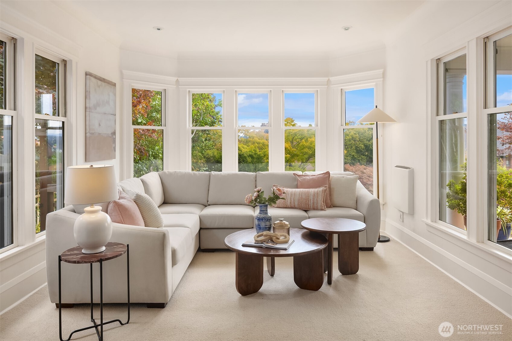 property viewer photo 6